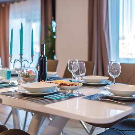 Beautiful Home In Sibenik With Kitchen Экстерьер фото