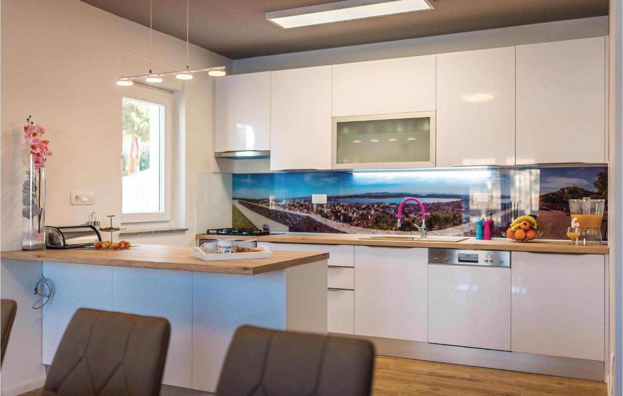 Beautiful Home In Sibenik With Kitchen Экстерьер фото