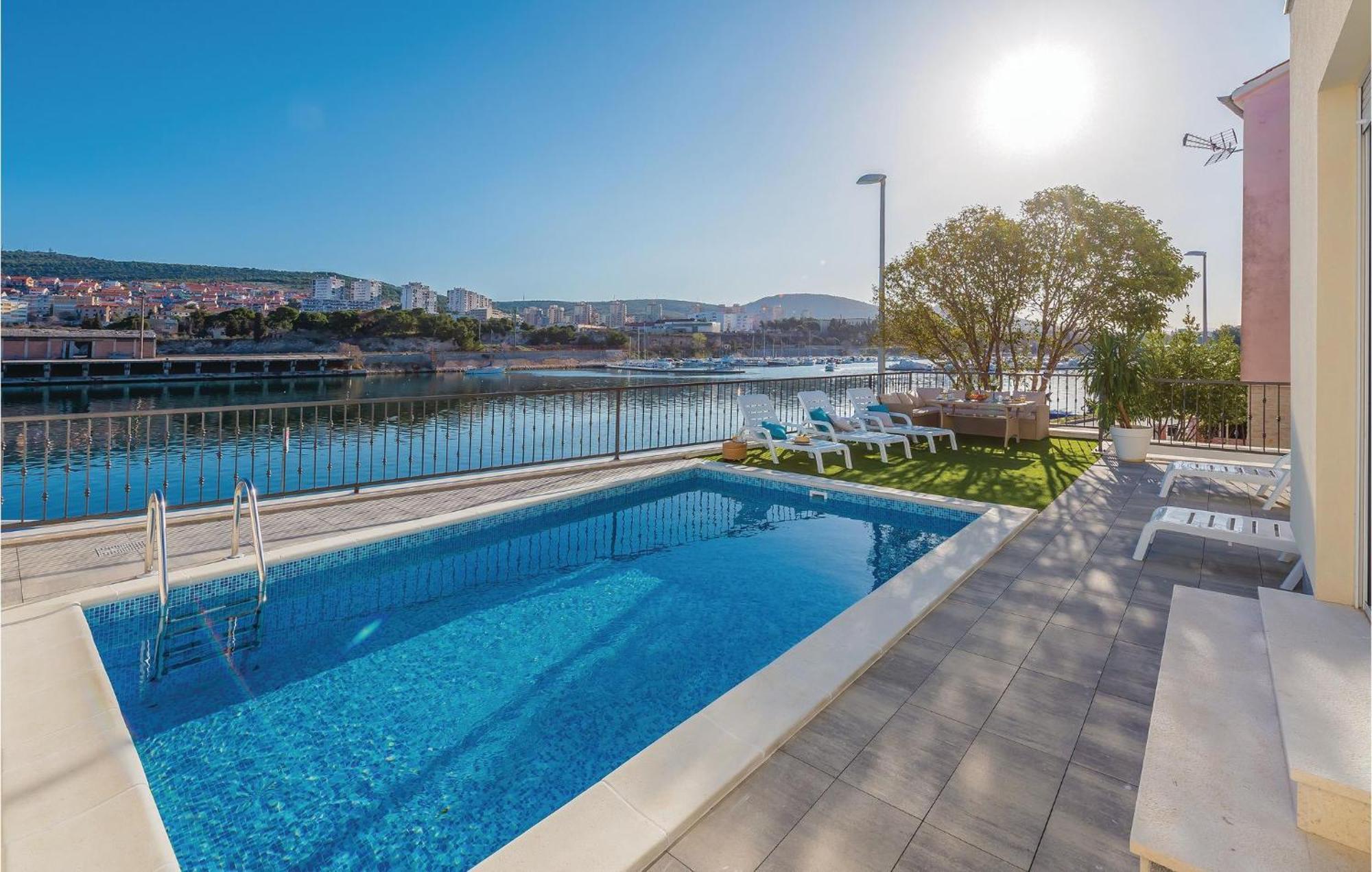 Beautiful Home In Sibenik With Kitchen Экстерьер фото