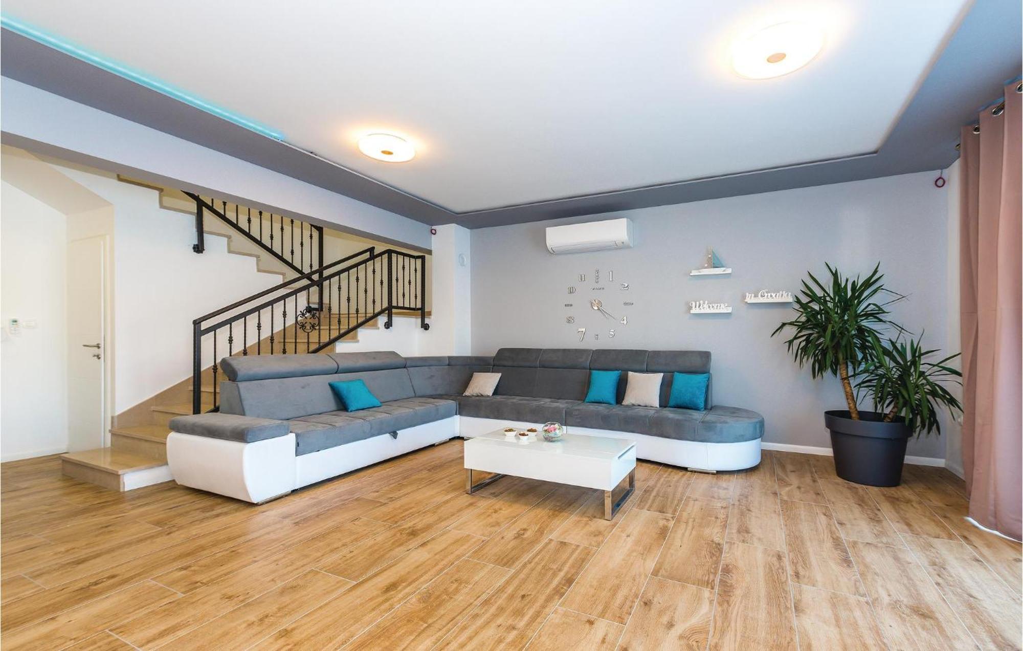 Beautiful Home In Sibenik With Kitchen Экстерьер фото